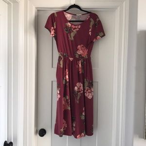 Jersey knit dress. Midi length. Size medium